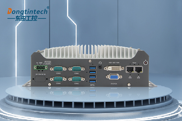 東田嵌入式工控機.jpg